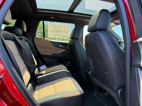 New 2026 Chevrolet Equinox ACTIV AWD/4WD image 6