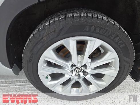 Used 2021 Toyota Highlander Limited image 26