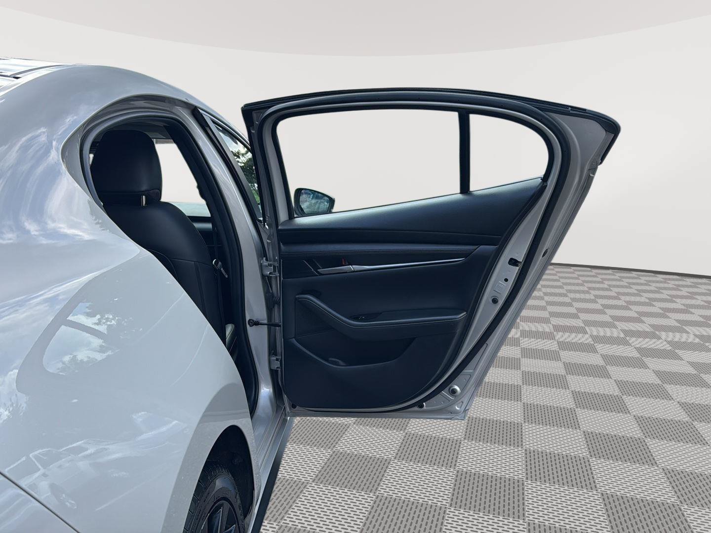 Used 2025 MAZDA MAZDA3 s FWD image 15