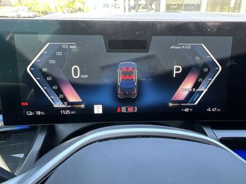 Used 2025 BMW i5 xDrive40 w/ Premium Package image 18