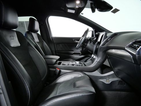 Used 2022 Ford Edge ST AWD/4WD image 11