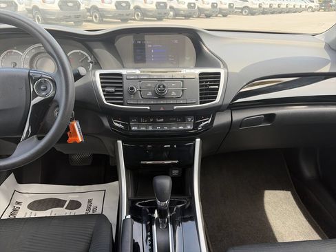 Used 2017 Honda Accord LX image 16