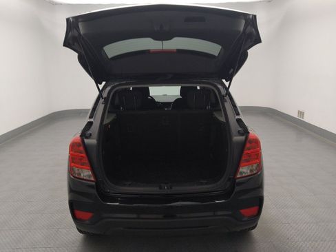 Used 2020 Chevrolet Trax LS w/ Tint and Cruise Package FWD image 29