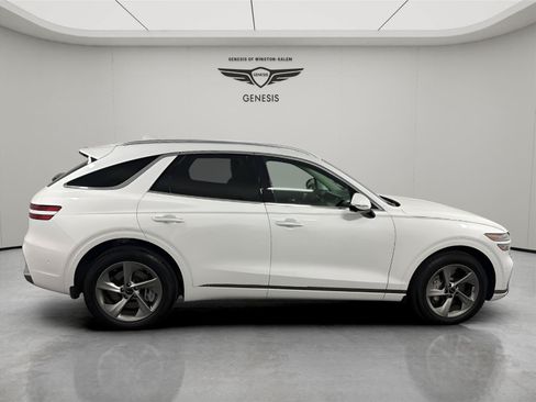 Used 2026 Genesis GV70 2.5T Advanced AWD/4WD image 6