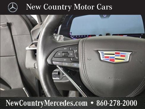 Used 2023 Cadillac Escalade V w/ LPO, ONYX Package image 30