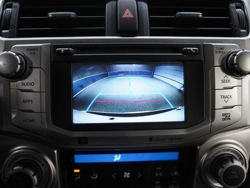 Used 2015 Toyota 4Runner Limited image 20