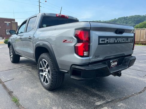 Used 2023 Chevrolet Colorado Z71 w/ Z71 Convenience Package 2 image 8