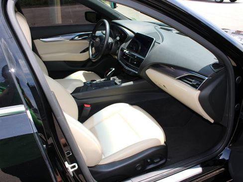 Used 2020 Cadillac CT5 Luxury w/ Sun And Sound Package RWD image 6