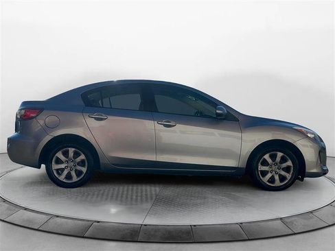 Used 2013 MAZDA MAZDA3 i Sport image 6