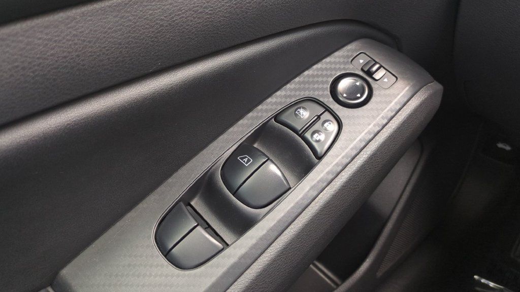 Certified 2025 Nissan Altima 2.5 SV FWD image 17