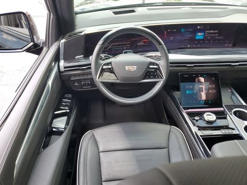 Certified 2025 Cadillac Escalade Sport w/ Touring Package AWD/4WD image 13