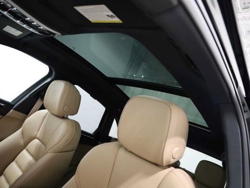 Certified 2026 Porsche Macan AWD/4WD image 20