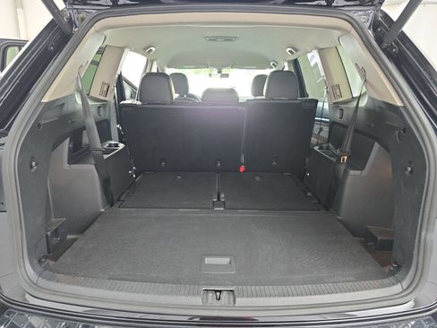 Certified 2023 Volkswagen Atlas SE AWD/4WD image 13