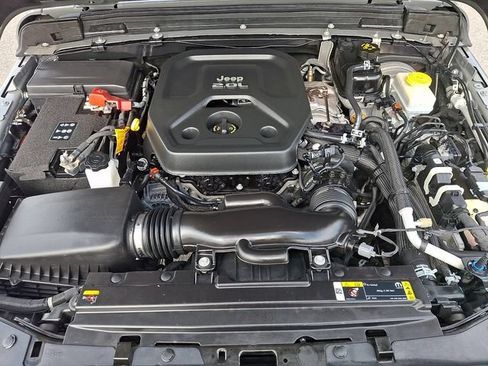 Used 2021 Jeep Wrangler Unlimited Sport AWD/4WD image 32
