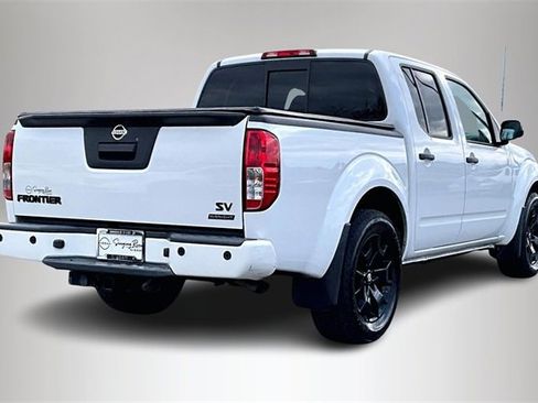 Used 2018 Nissan Frontier SV w/ Value Truck Package image 5