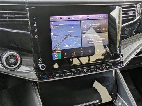 Used 2022 Jeep Wagoneer Series III w/ Flexible Seating Group image 15