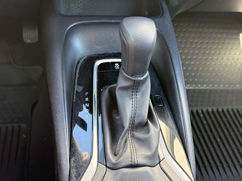 Used 2024 Toyota Corolla LE FWD image 19