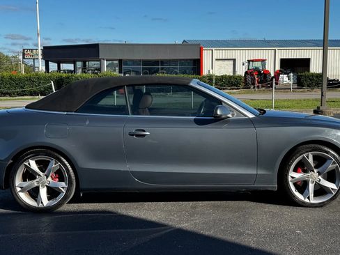 Used 2010 Audi A5 2.0T Premium Plus w/ Premium Plus Pkg image 4
