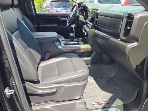 Certified 2024 Chevrolet Silverado 1500 RST AWD/4WD image 16