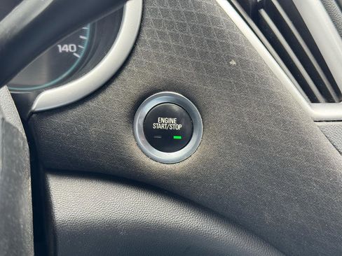 Used 2022 Chevrolet Malibu LS w/ Driver Confidence Package image 29