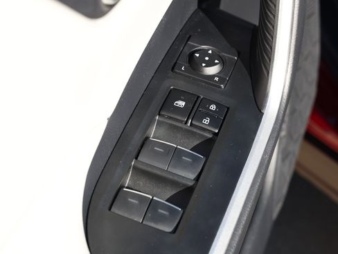 Used 2024 Toyota RAV4 XLE w/ Convenience Package image 27