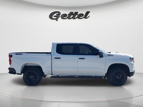 Used 2025 Chevrolet Silverado 1500 Custom Trail Boss AWD/4WD image 3