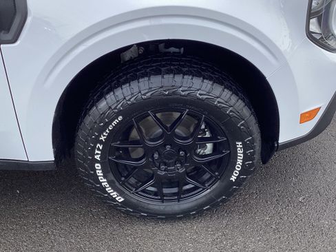 Used 2025 Ford Maverick XL w/ Equipment Group 102A image 13