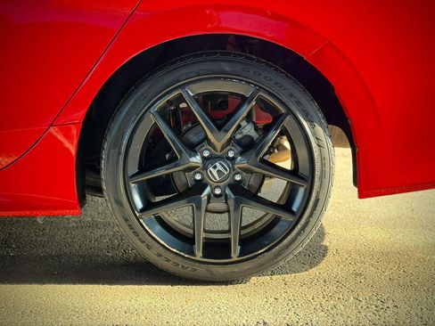 Used 2022 Honda Civic Sport image 24