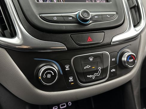 Used 2020 Chevrolet Equinox LT image 15