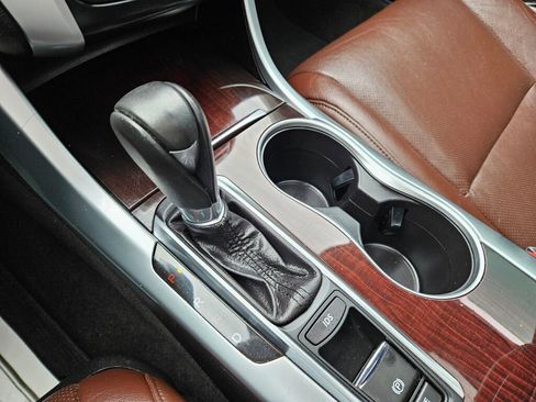 Used 2015 Acura TLX w/ Technology Package FWD image 23