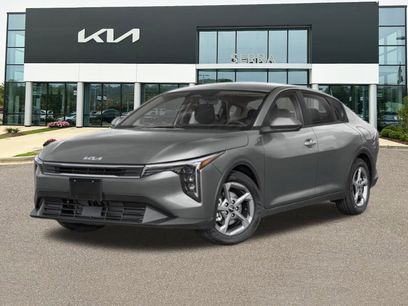 New 2025 Kia K4 LXS