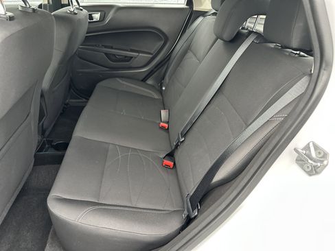 Used 2016 Ford Fiesta SE w/ Cold Weather Package FWD image 18