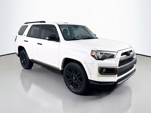 Used 2019 Toyota 4Runner Limited AWD/4WD image 3