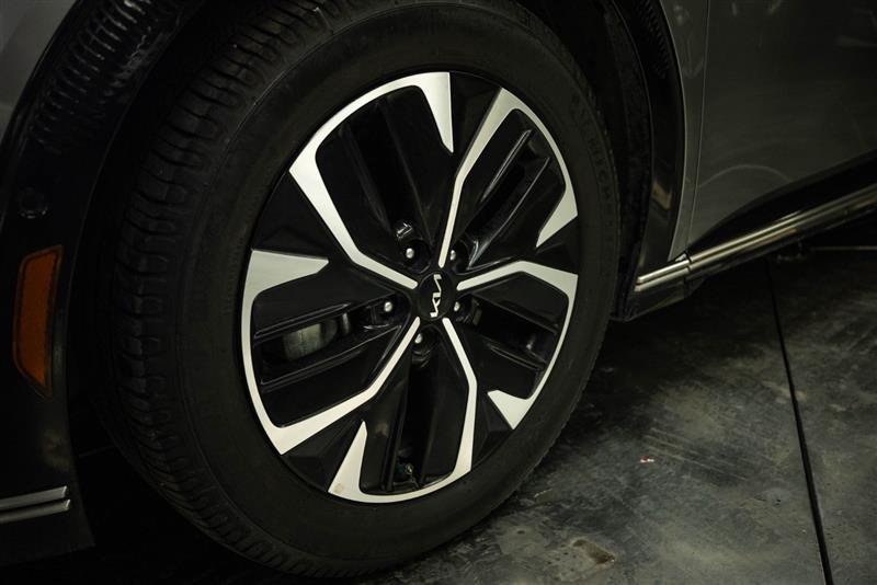 Used 2023 Kia EV6 Wind w/ Wind Technology Package RWD image 3