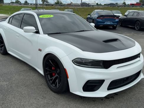 Used 2022 Dodge Charger Scat Pack RWD image 9