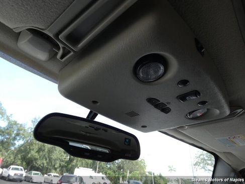 Used 2003 HUMMER H2 w/ Preferred Equipment Group image 35