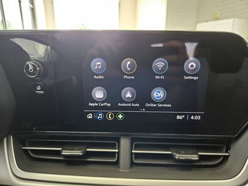 Used 2024 Chevrolet Trax LS FWD image 23