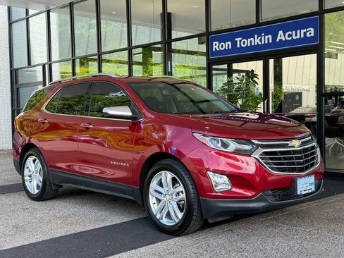 Used 2018 Chevrolet Equinox Premier AWD/4WD image 2