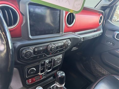 Used 2021 Jeep Wrangler Unlimited Rubicon image 12