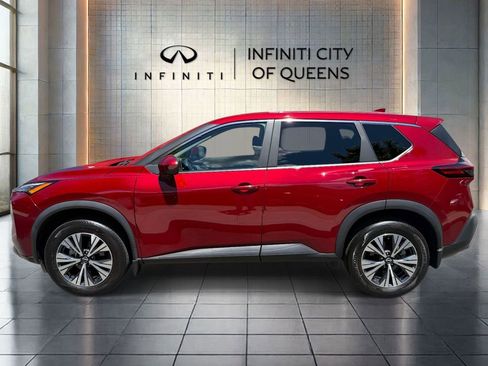 Used 2023 Nissan Rogue SV AWD/4WD image 4