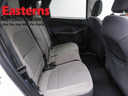 Used 2022 Ford Escape SE AWD/4WD image 24