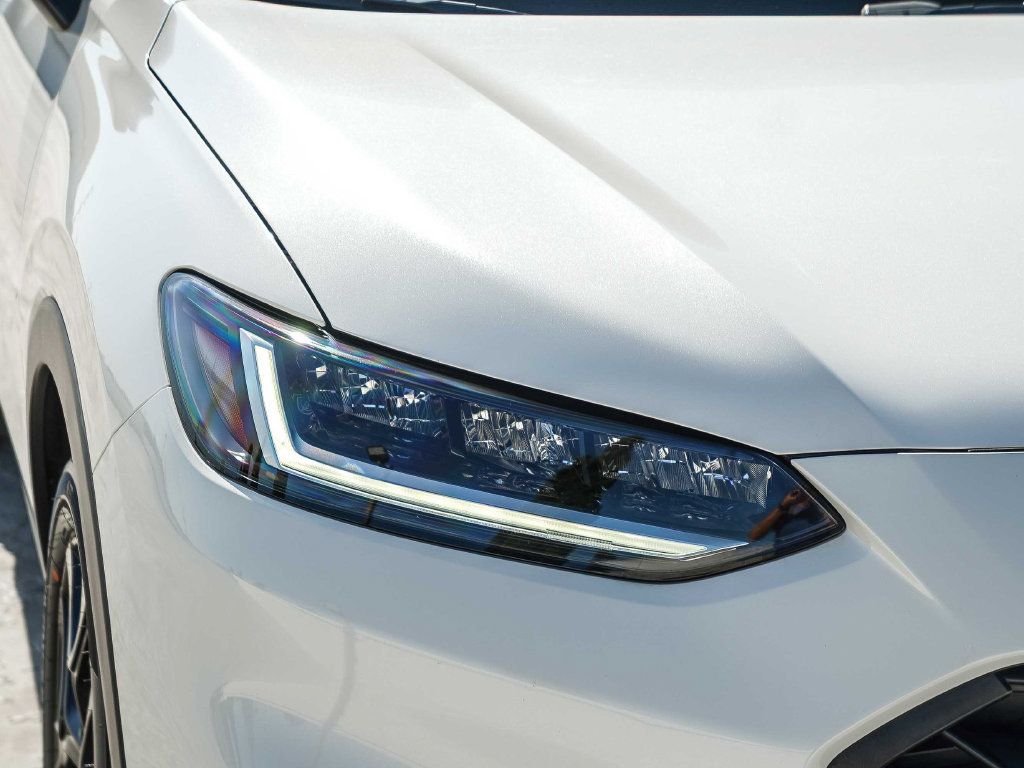 Certified 2024 Honda HR-V Sport image 8
