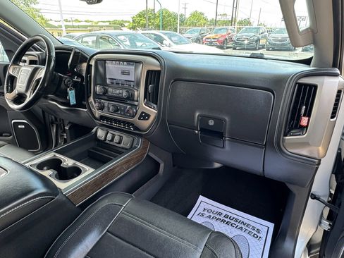 Used 2018 GMC Sierra 1500 Denali w/ Denali Ultimate Package AWD/4WD image 49