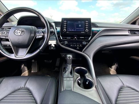 Used 2024 Toyota Camry SE FWD image 15