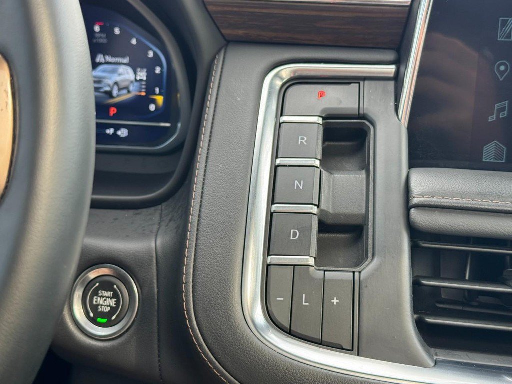 Used 2023 Chevrolet Tahoe High Country AWD/4WD image 24