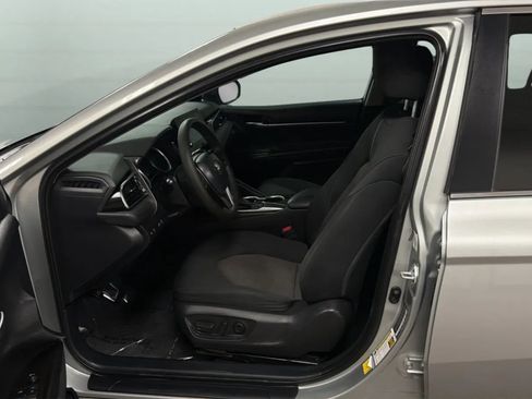 Used 2021 Toyota Camry LE w/ Carpet Mat Package (TMS) FWD image 20