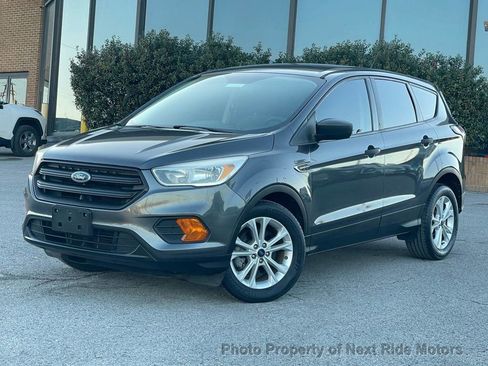Used 2017 Ford Escape S image 27