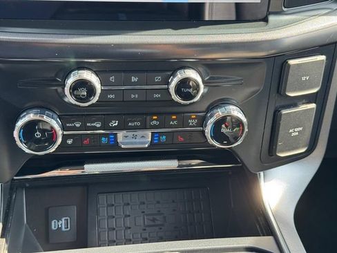 Used 2024 Ford F150 Platinum w/ FX4 Off-Road Package AWD/4WD image 20