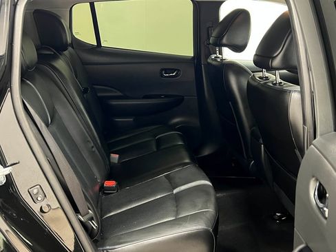 Used 2018 Nissan Leaf SL w/ SL Technology Package FWD image 32