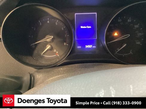 Used 2018 Toyota C-HR XLE image 14